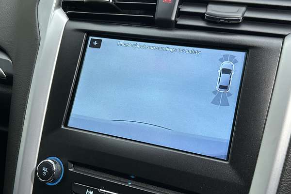 2016 Ford Mondeo Trend MD thumb-15