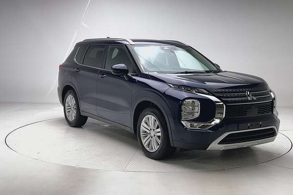 2022 Mitsubishi Outlander LS ZM thumb-1