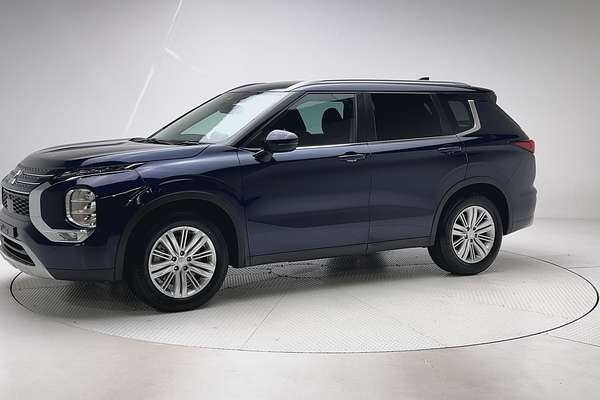 2022 Mitsubishi Outlander LS ZM thumb-3