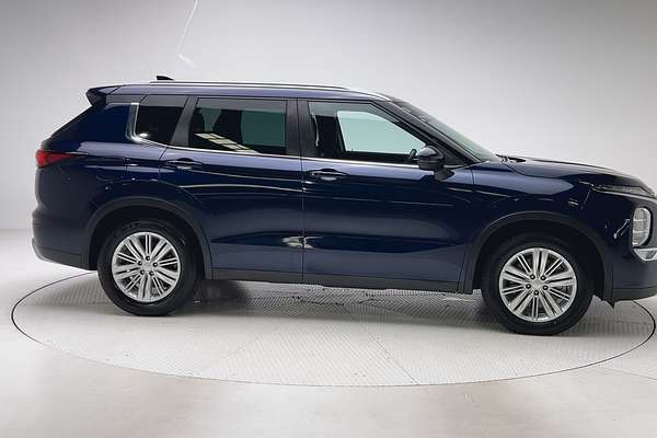 2022 Mitsubishi Outlander LS ZM thumb-8