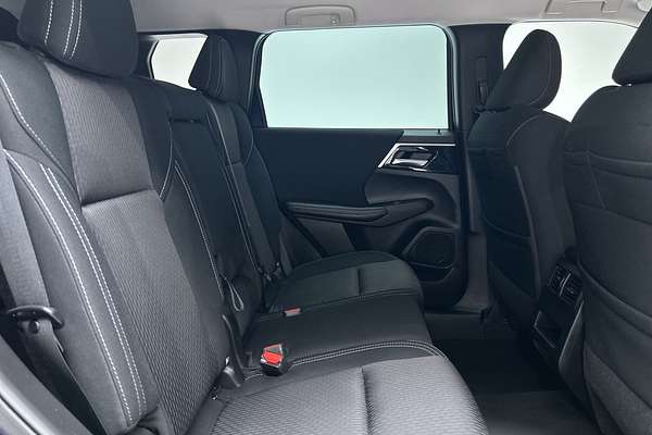 2022 Mitsubishi Outlander LS ZM thumb-11