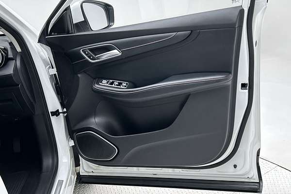 2022 MG HS Vibe SAS23 thumb-18