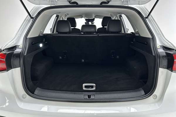 2022 MG HS Vibe SAS23 thumb-20