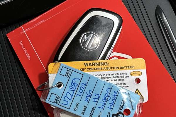 2022 MG HS Vibe SAS23 thumb-22