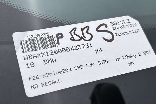 2018 BMW X4 xDrive20d F26 thumb-23