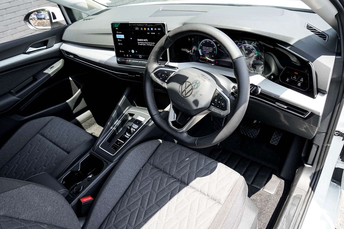 2025 Volkswagen Golf 110TSI Life 8.5