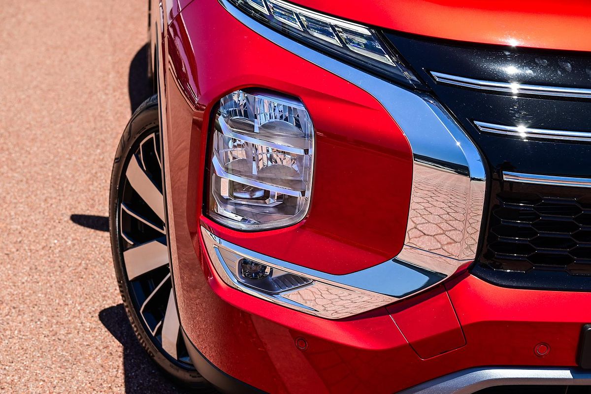 2025 Mitsubishi Outlander Aspire ZM