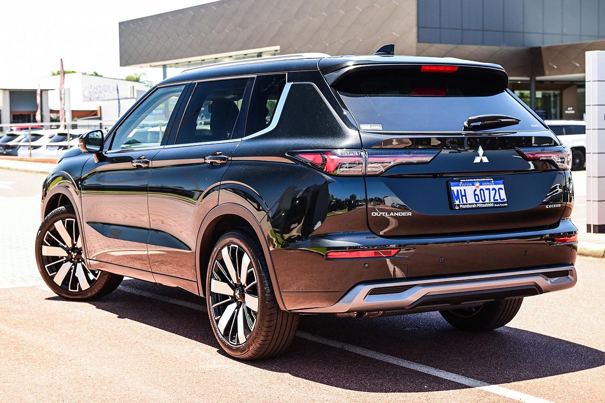 2025 Mitsubishi Outlander Exceed ZM