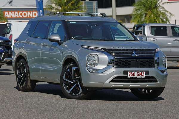 2022 Mitsubishi Outlander Exceed ZM