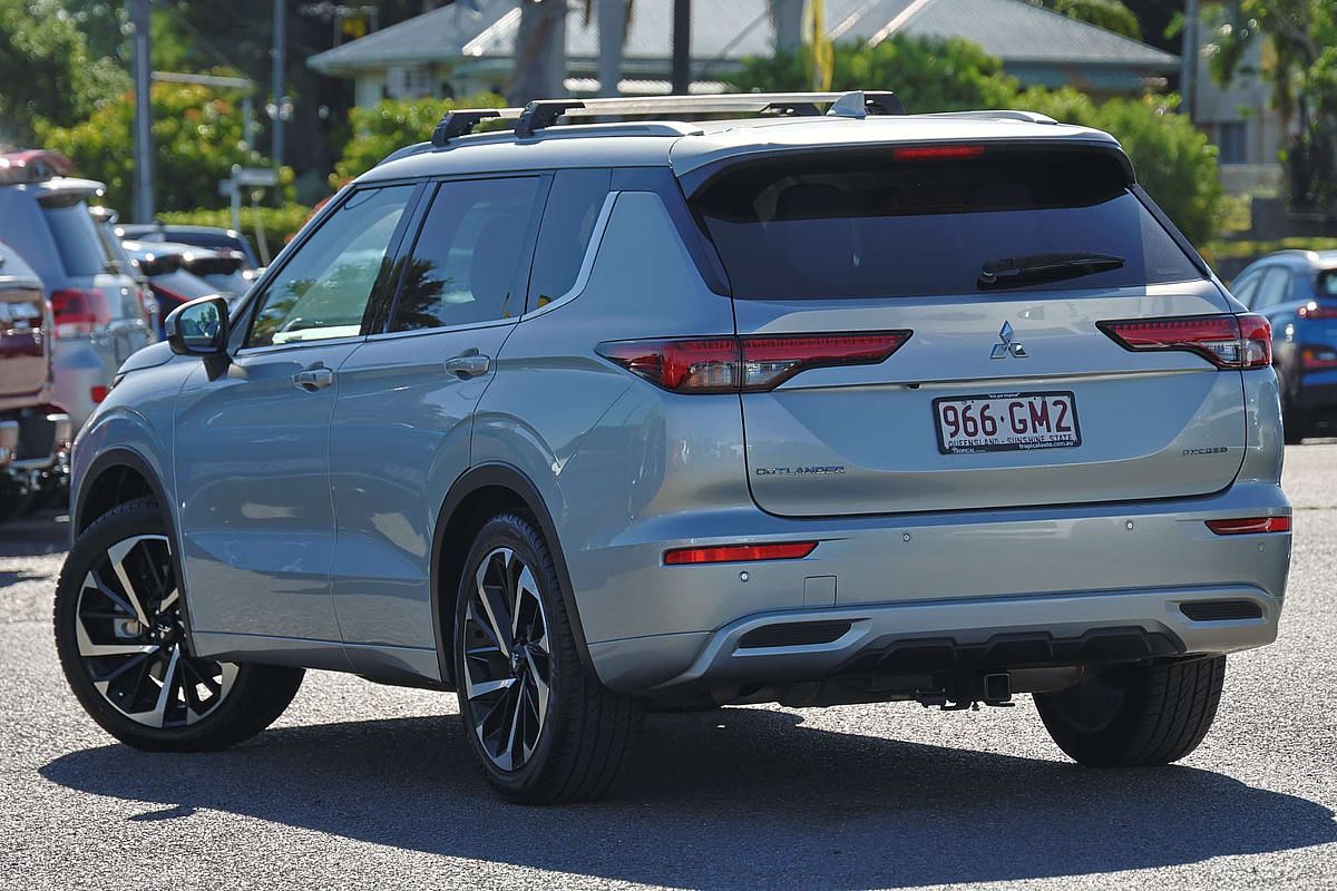 2022 Mitsubishi Outlander Exceed ZM