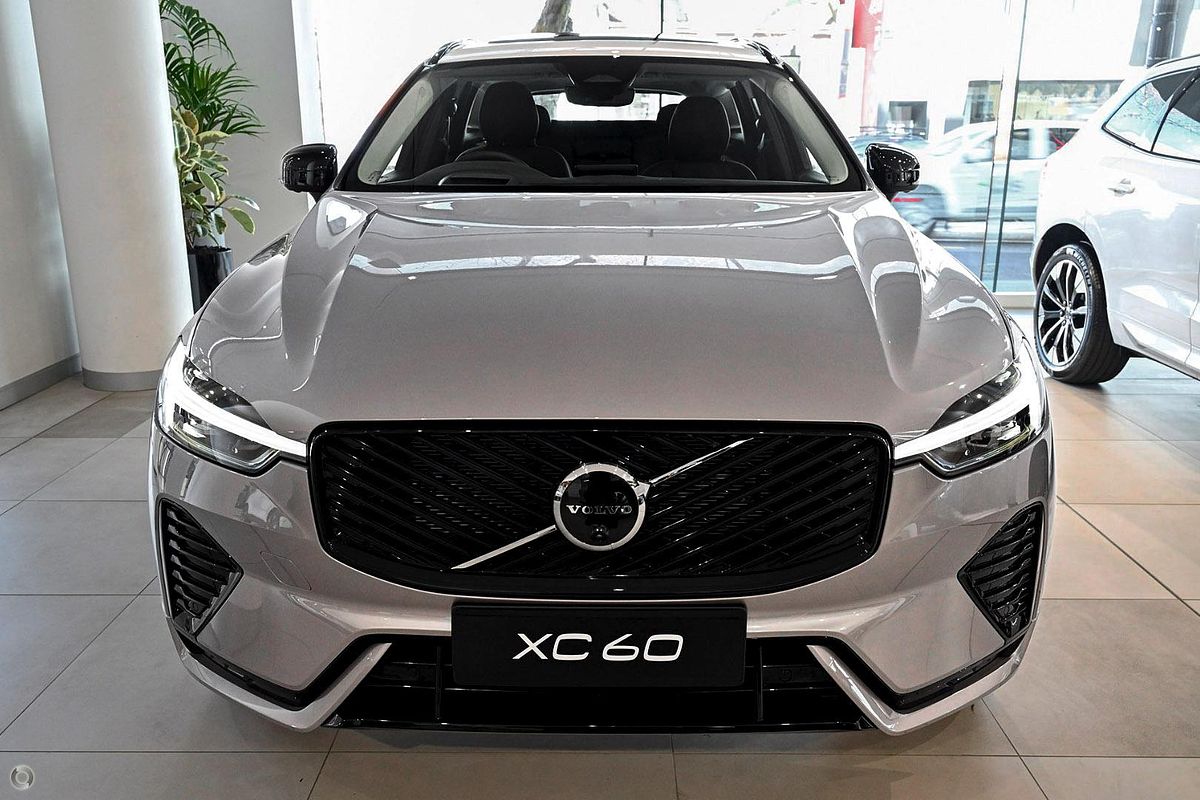 2025 Volvo XC60 Ultra B5 Dark
