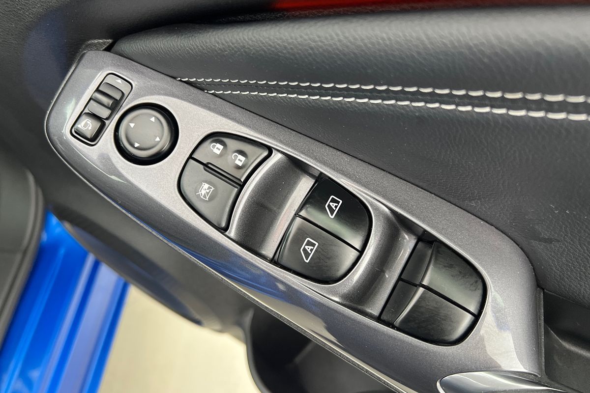 2023 Nissan JUKE ST-L F16