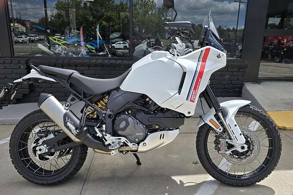 2025 Ducati Desert X Desert X