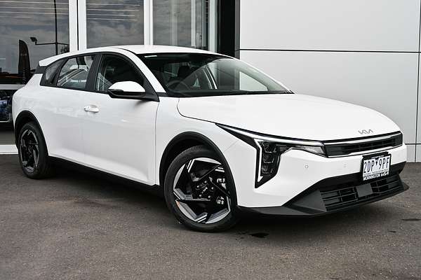 2025 Kia K4 Sport CL4m