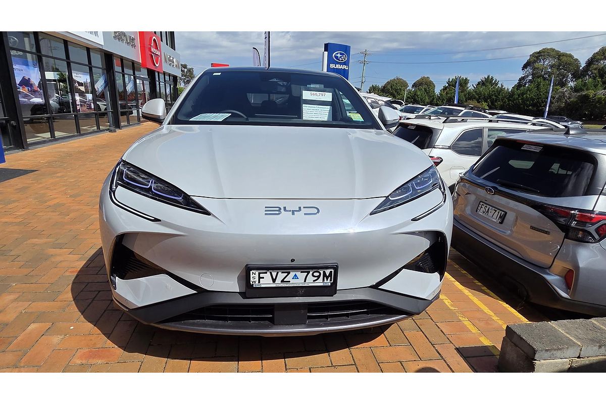 2025 BYD SEALION 7 Premium