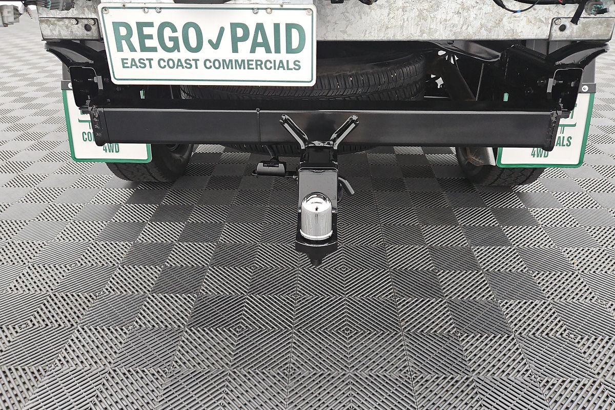 2021 Nissan Navara SL D23 Rear Wheel Drive