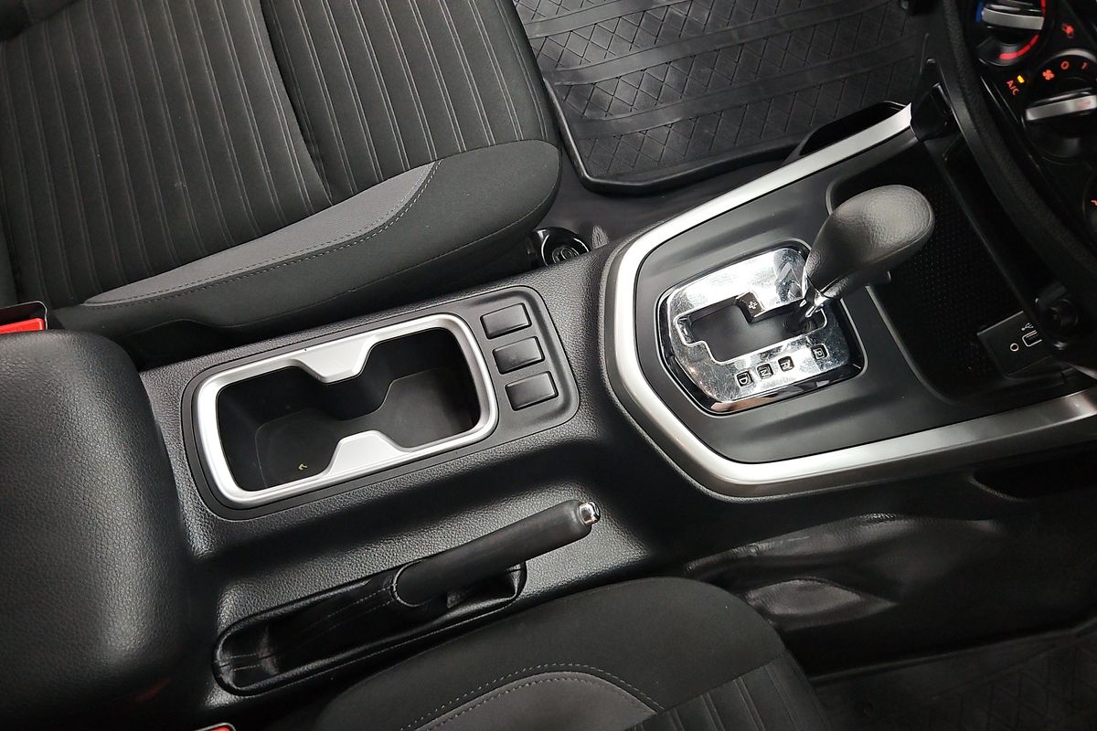 2021 Nissan Navara SL D23 Rear Wheel Drive