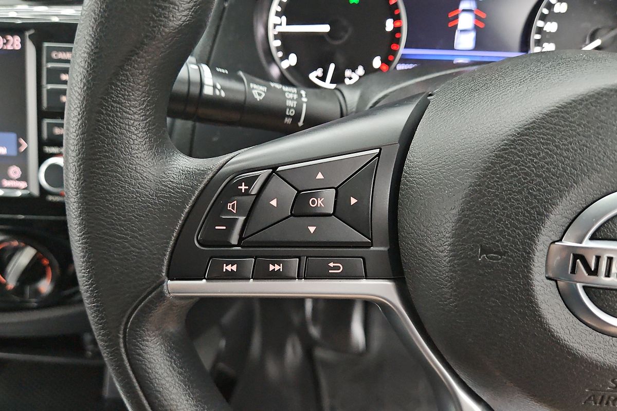2021 Nissan Navara SL D23 Rear Wheel Drive