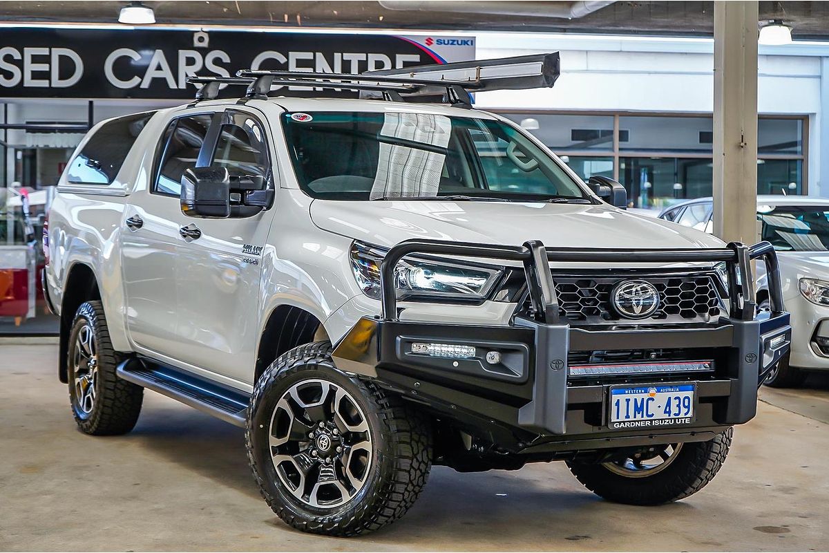 2025 Toyota Hilux SR5 48V GUN227R 4X4