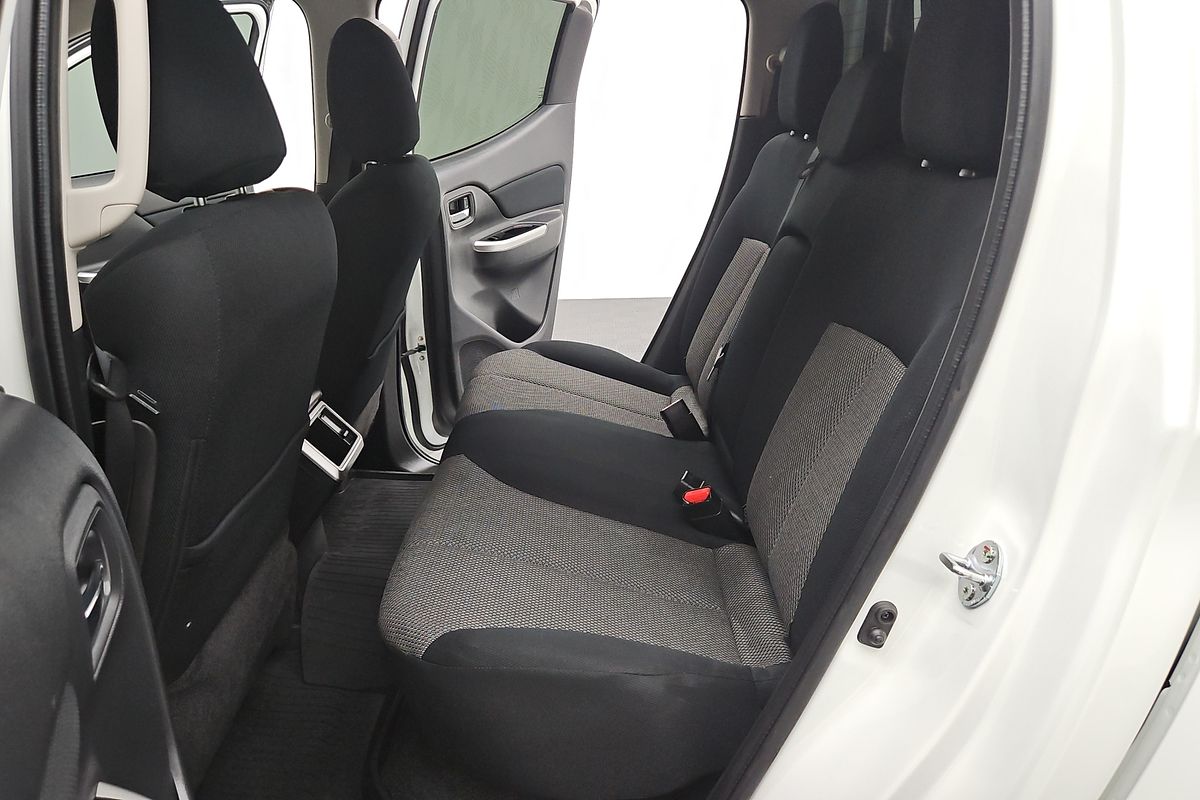 2023 Mitsubishi Triton GLS MR 4X4