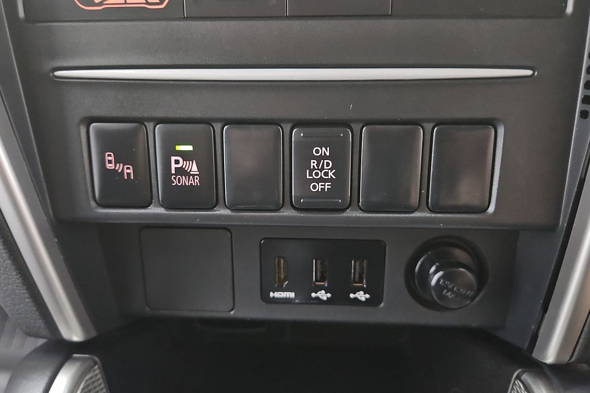 2023 Mitsubishi Triton GLS MR 4X4