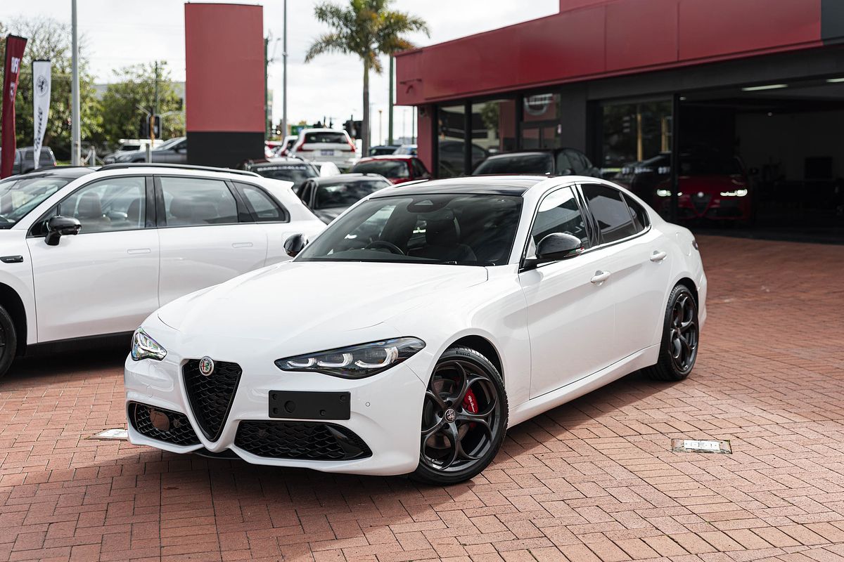 2025 Alfa Romeo Giulia Tributo Italiano Series 5