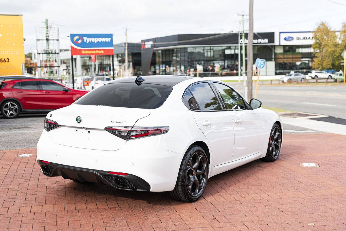 2025 Alfa Romeo Giulia Tributo Italiano Series 5