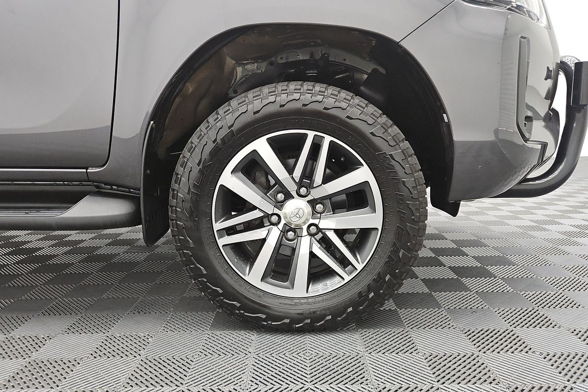 2020 Toyota Hilux SR GUN126R 4X4