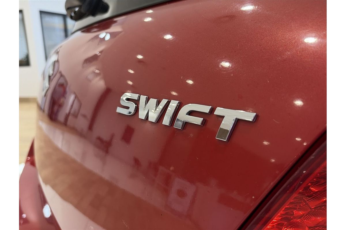 2010 Suzuki Swift RS415