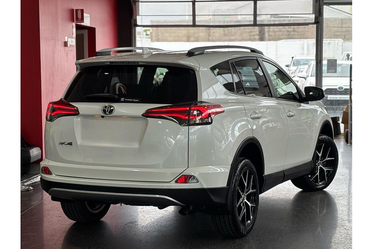 2018 Toyota RAV4 GXL ZSA42R