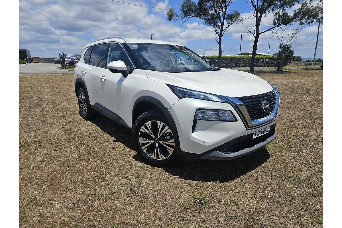 2024 Nissan X-TRAIL ST-L T33