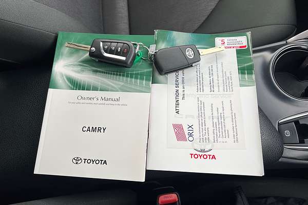 2019 Toyota Camry Ascent ASV70R thumb-19