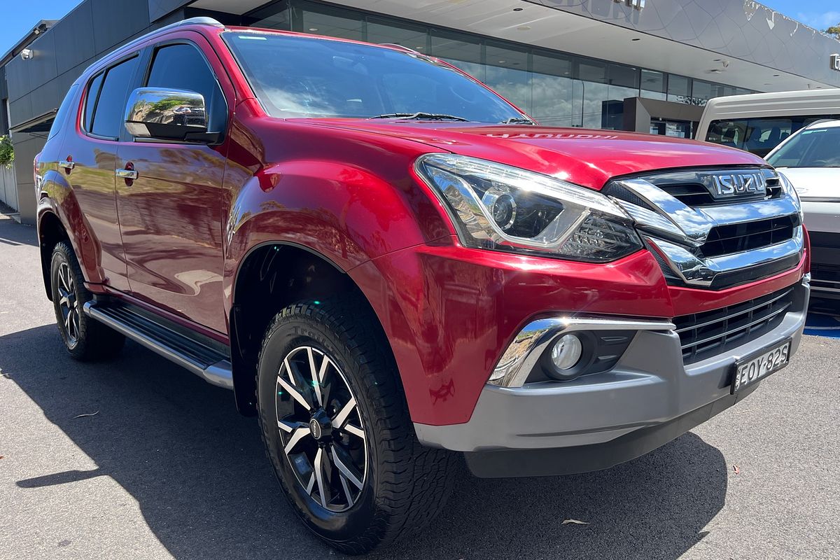 2021 Isuzu MU-X LS-T