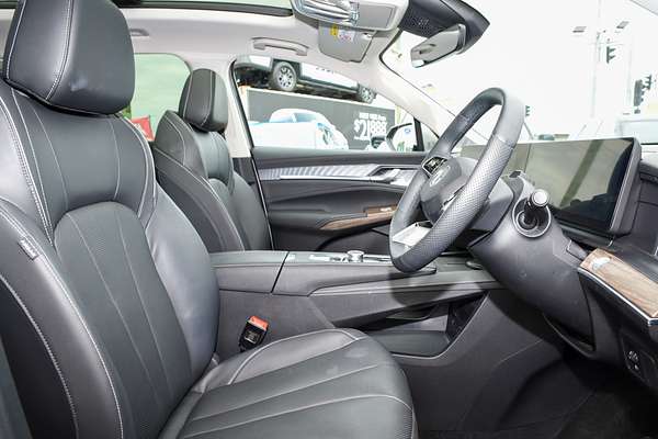 2025 MG QS Essence IS31 thumb-9