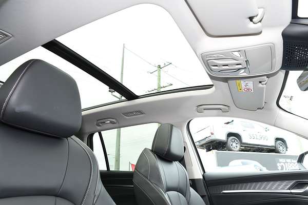 2025 MG QS Essence IS31 thumb-14