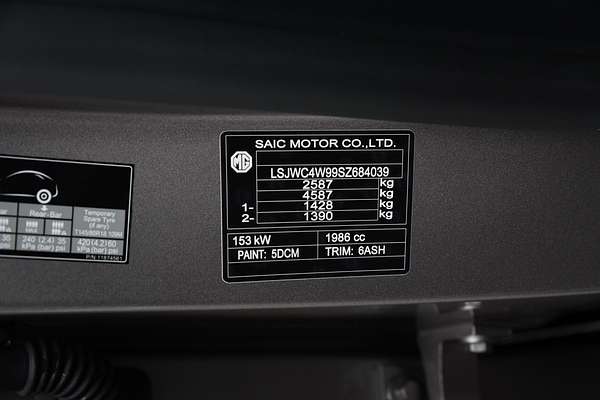 2025 MG QS Essence IS31 thumb-20