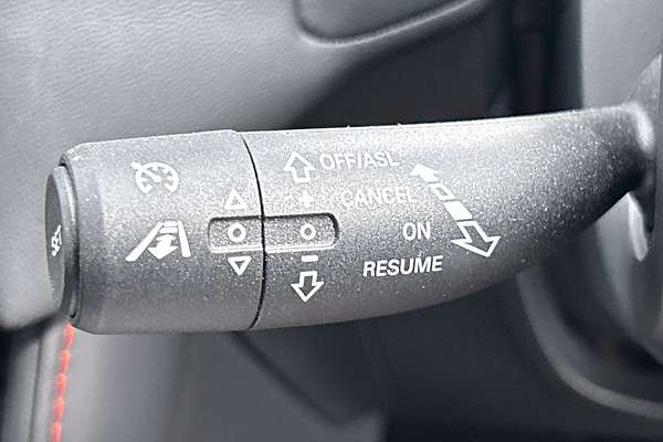 2023 MG ZST Excite thumb-17