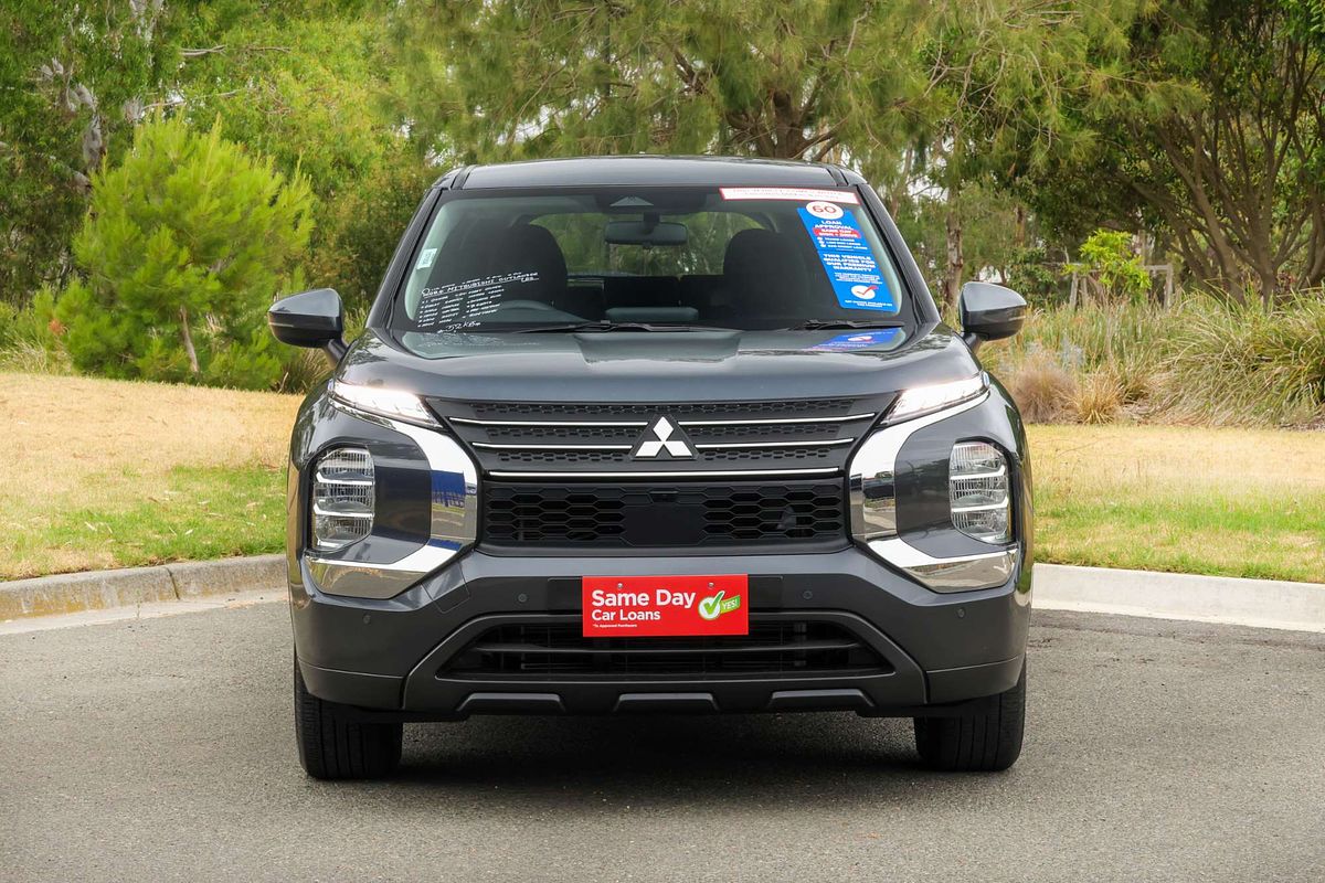 2024 Mitsubishi Outlander ES ZM