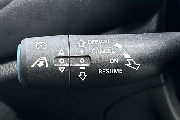 2022 MG HS Vibe SAS23 thumb-17