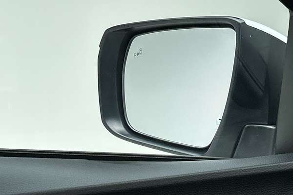 2022 Isuzu MU-X LS-U thumb-16