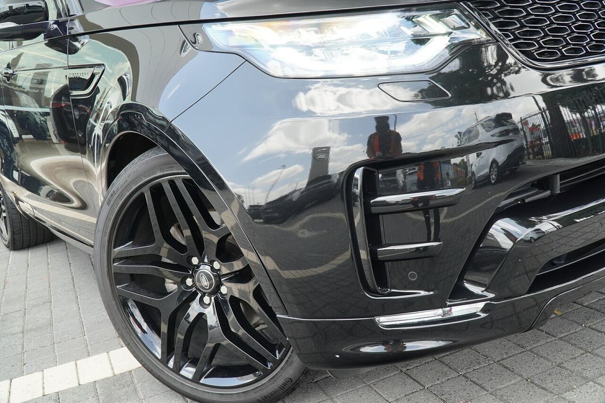 2017 Land Rover Discovery TD4 HSE Luxury Series 5