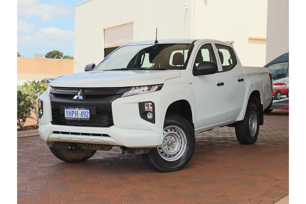 2022 Mitsubishi Triton GLX MR Rear Wheel Drive