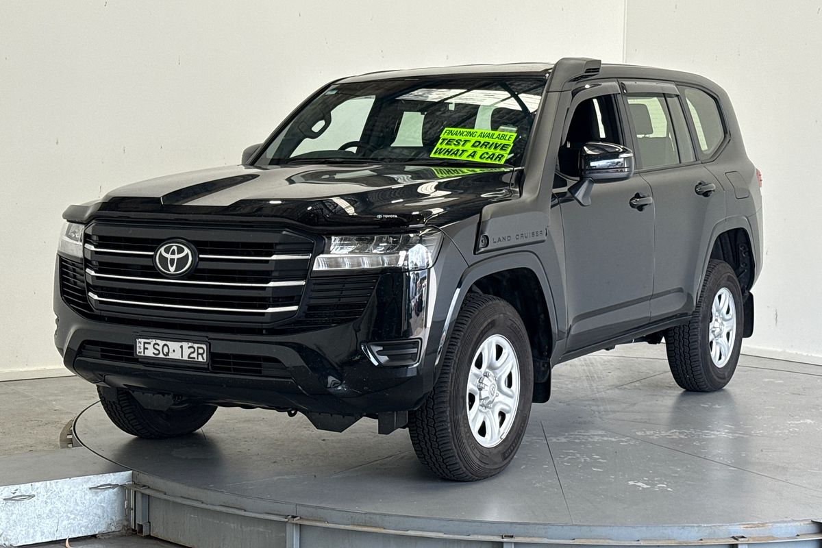 2025 Toyota Landcruiser GX FJA300R