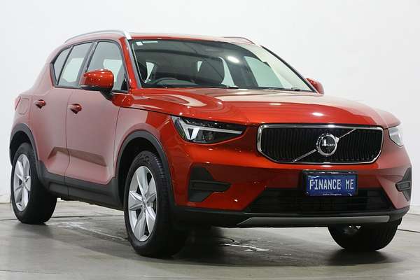 2022 Volvo XC40 Ultimate B4 Bright