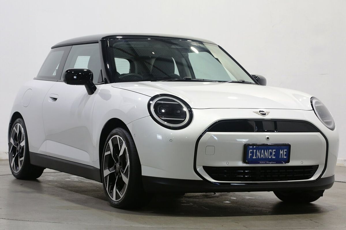 2024 MINI Cooper E Classic J01