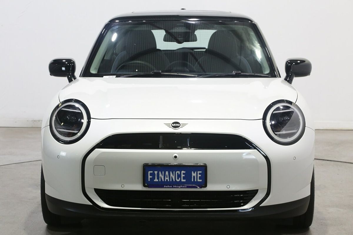 2024 MINI Cooper E Classic J01