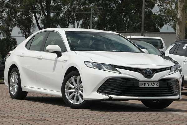 2020 Toyota Camry Ascent AXVH70R