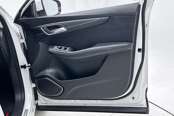 2022 MG HS Vibe SAS23 thumb-18