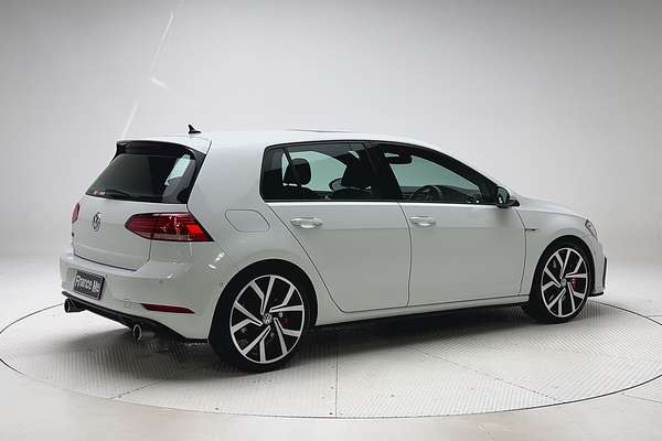 2019 Volkswagen Golf GTI 7.5 thumb-7