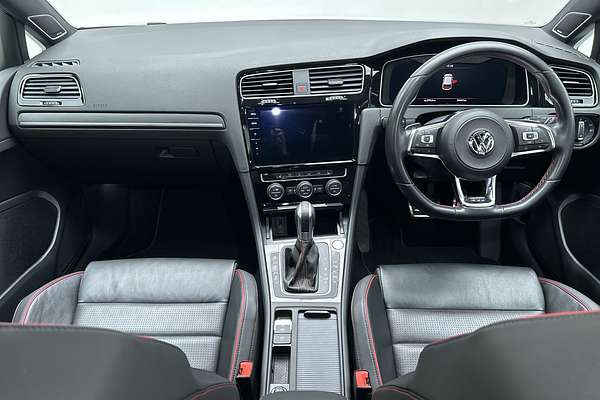 2019 Volkswagen Golf GTI 7.5 thumb-19